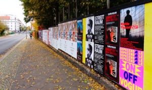 Werbung - Plakat Medien in Berlin 6