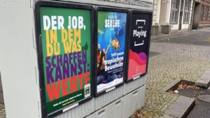 Werbung - Plakat Medien in Berlin 9